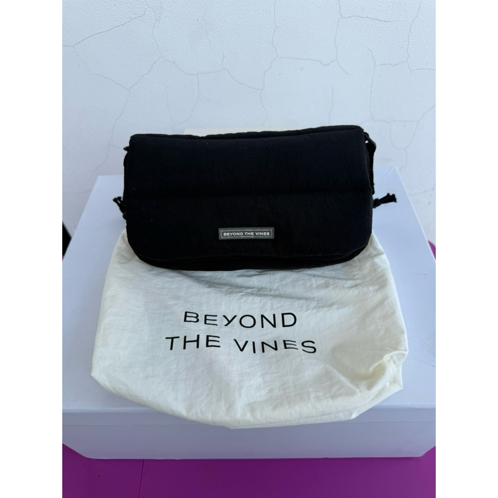 BTV Pocket Poofy Shoulder Bag PRLV