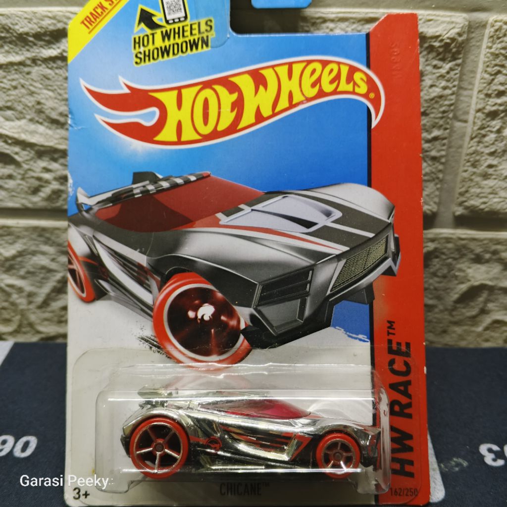 Diecast Hot Wheels teku CHICANE chrome - scale 1:64 - koleksi display