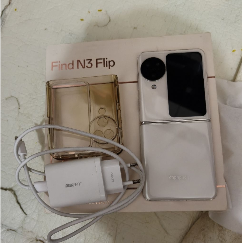 OPPO Find N3 Flip - GARANSI RESMI ON OPPO 6 BULAN UNTUK LAYAR KARENA BARU DINGANTI OLEH SC OPPO. RAM