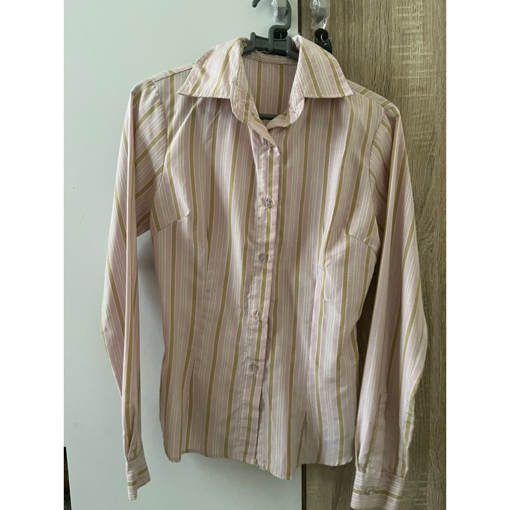[PRELOVED] Wispie Girl Boss Fitted Shirt