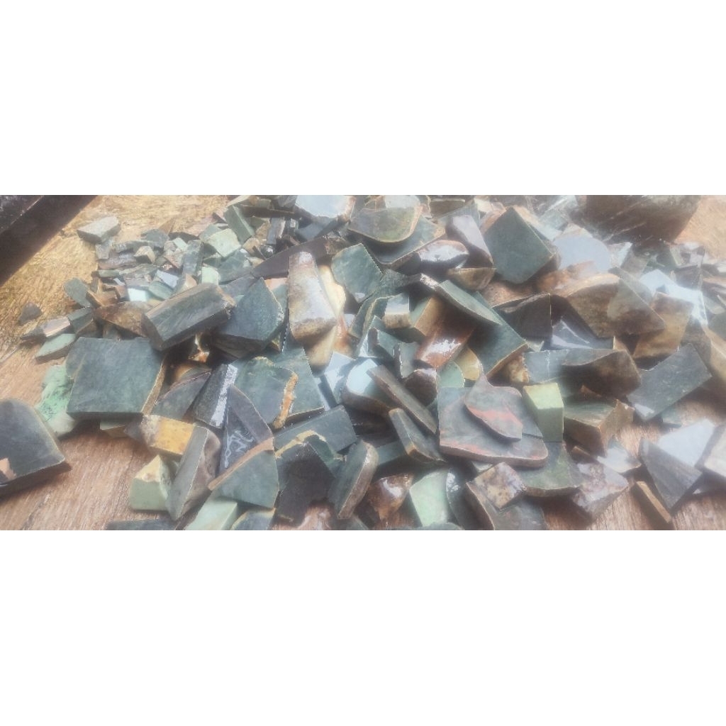 Bahan batu giok nabire ( jadeite jade type A) 1 kg