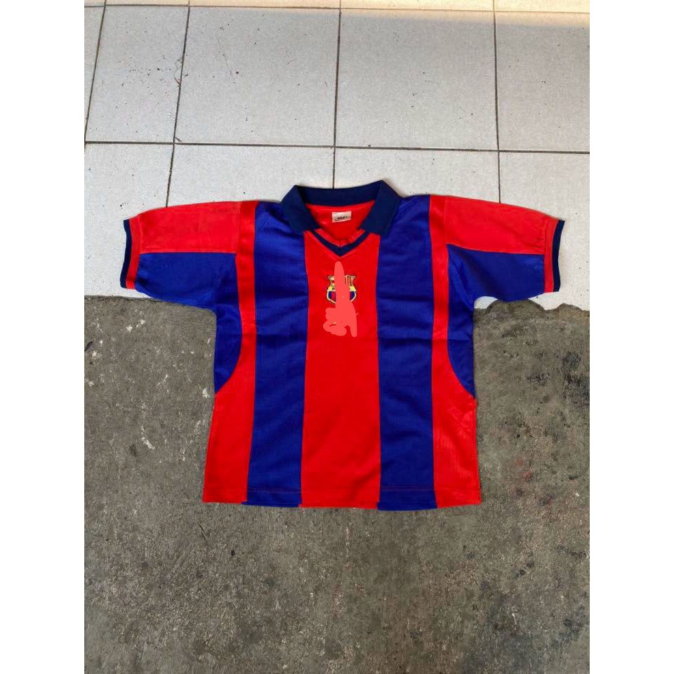 ambil jersey bola merah biru