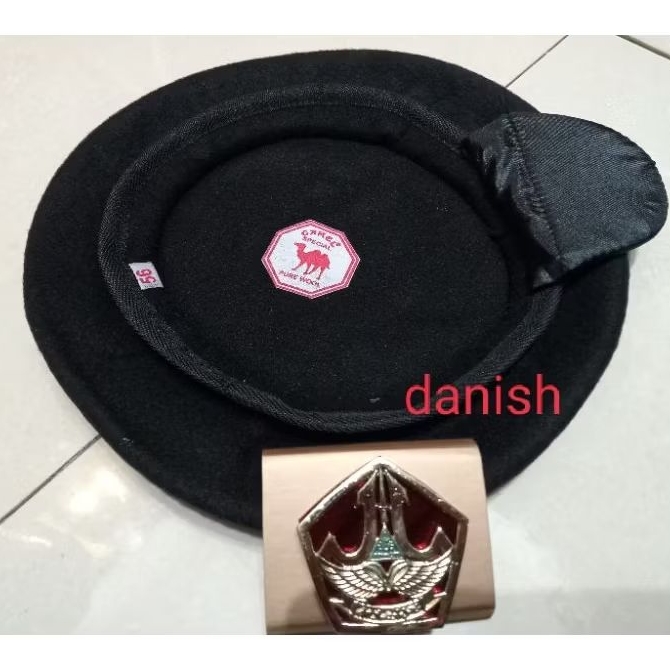 BARET CAMEL BANSER PLUS EMBLEM