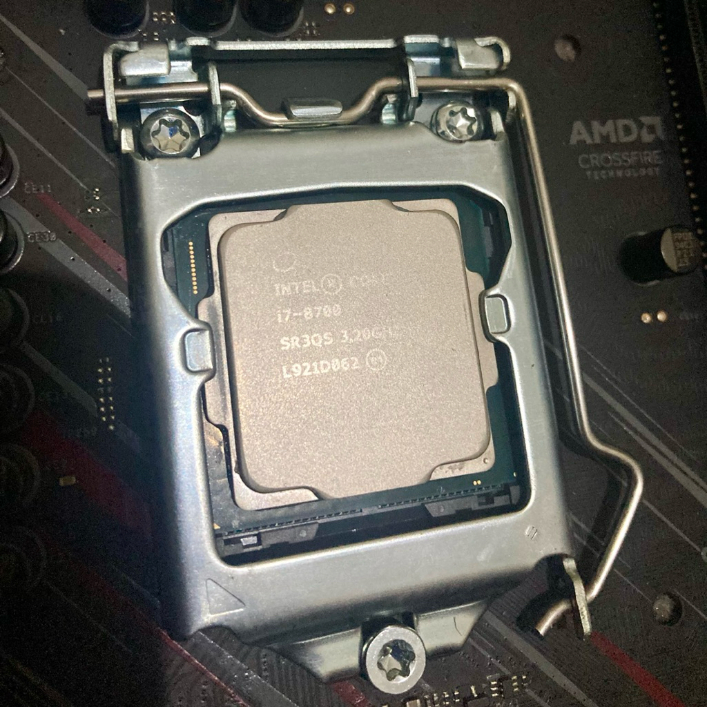 Asrock B365M PG 4 + Intel Core i7-8700 + Cooler Antec