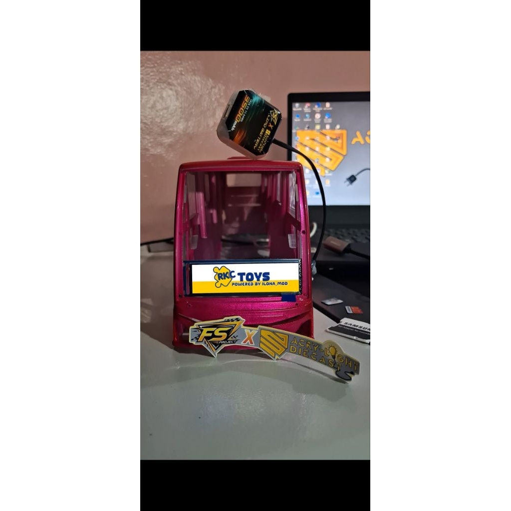 Vidiotron V2 FS PROJECT_Mama Ben_iLona.mod
