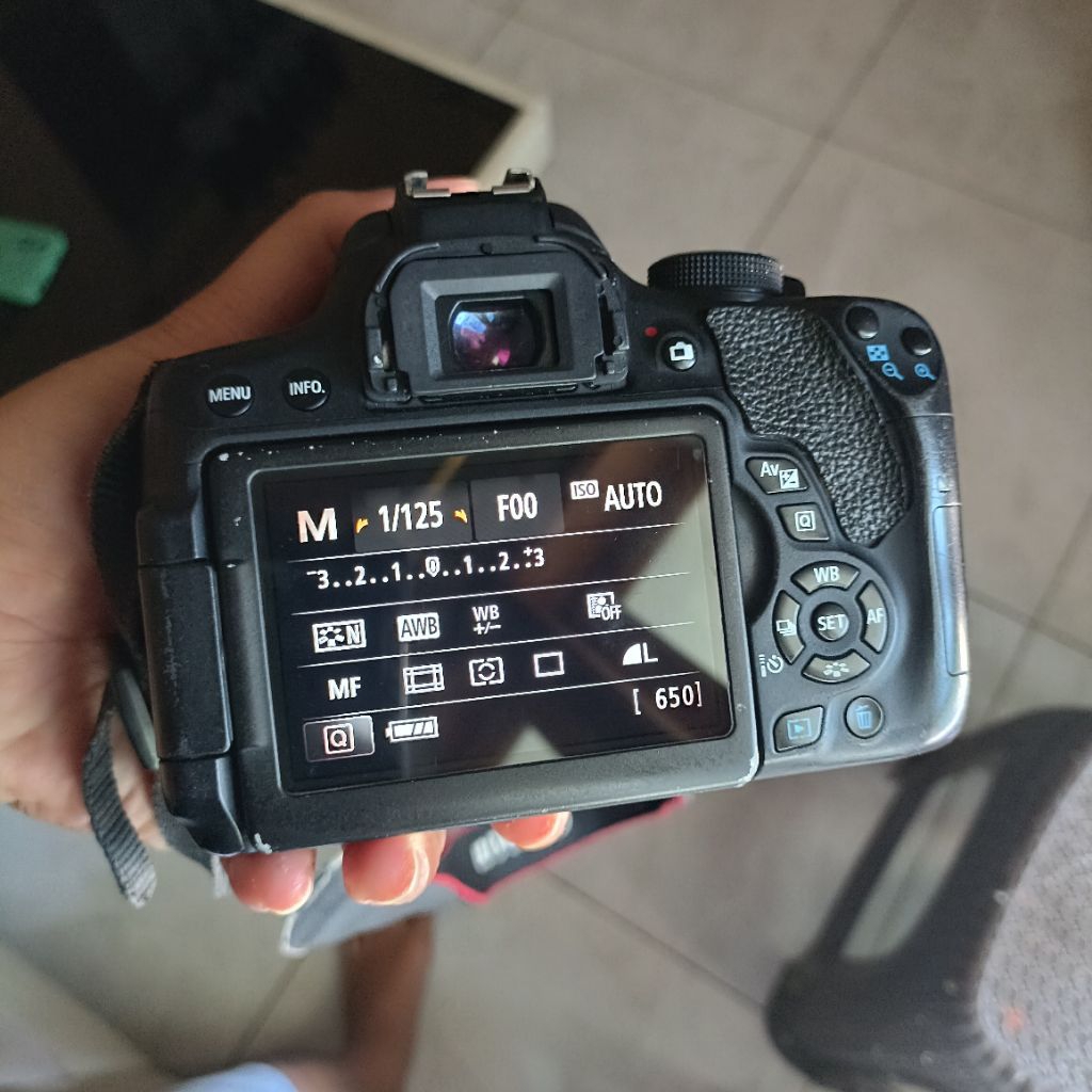 camera dslr canon 750d body only