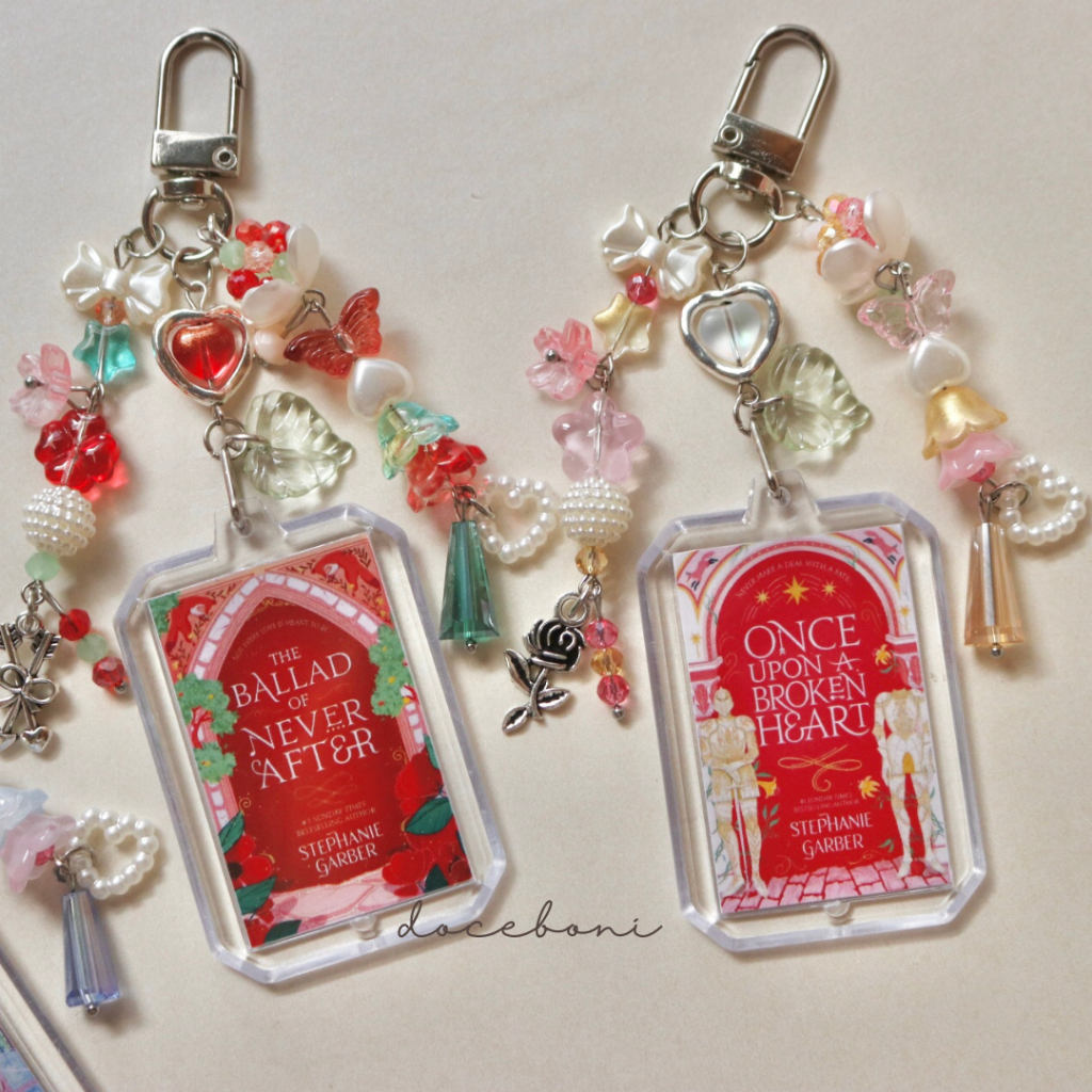ouabh series inspired keychain | tbona | acftl | evajacks | stephanie garber | book keychain | doceb