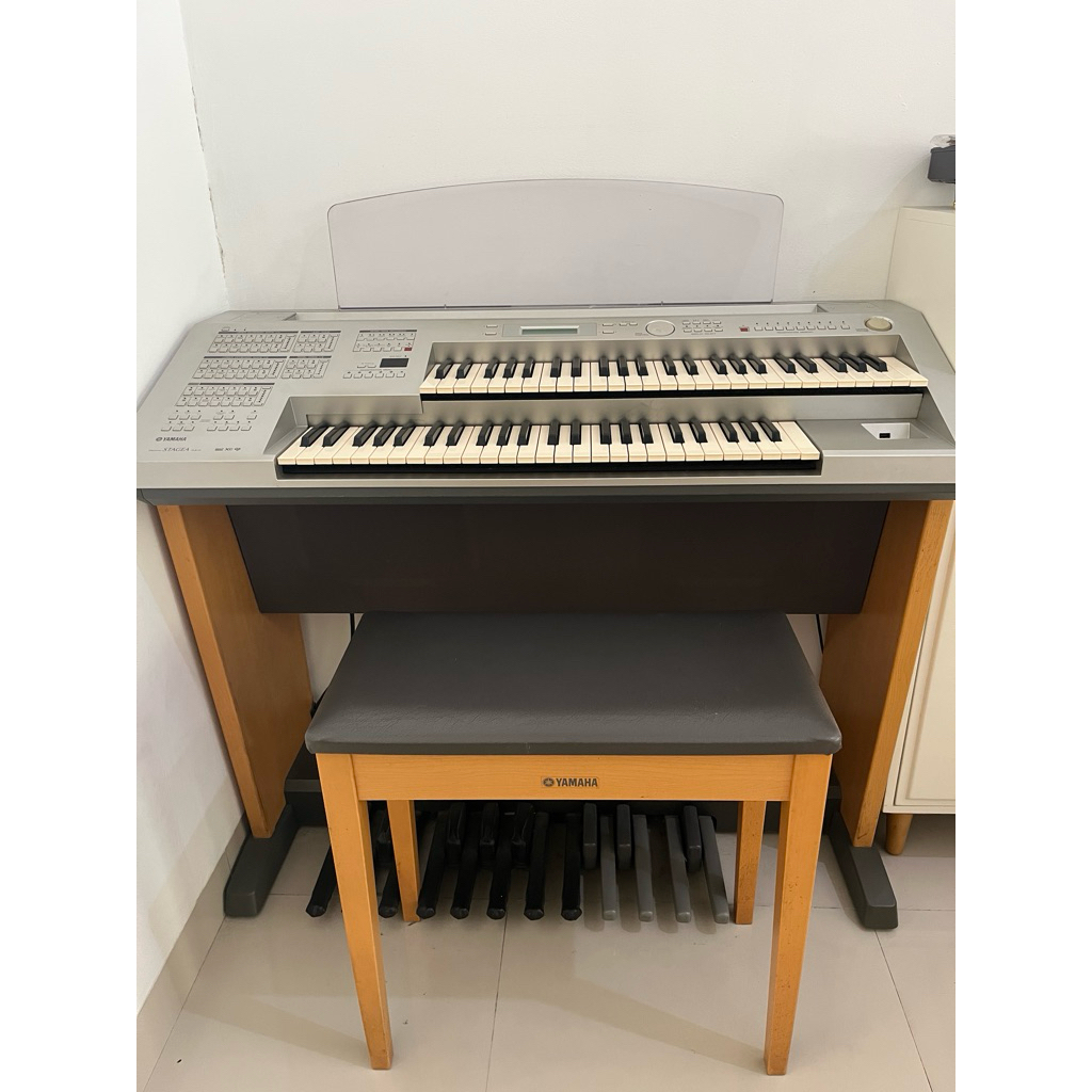 Yamaha Electone Stagea ELB 01