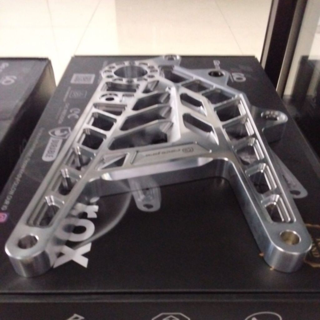 RACEPRO Swing Arm AEROX NEW