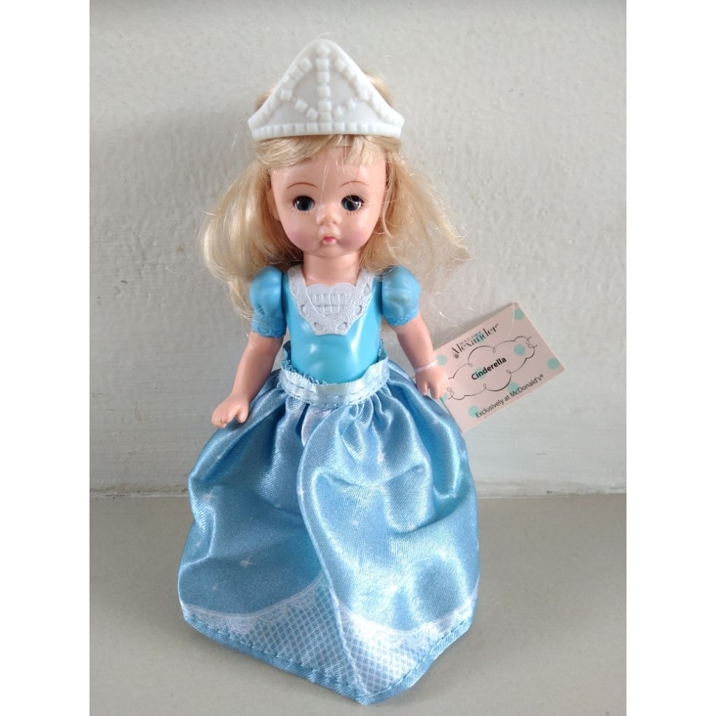boneka mini cinderella