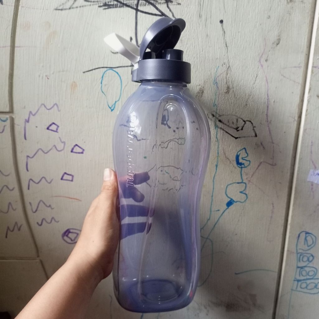eco botol 2L hitam botol minum 2L baru original tupperware