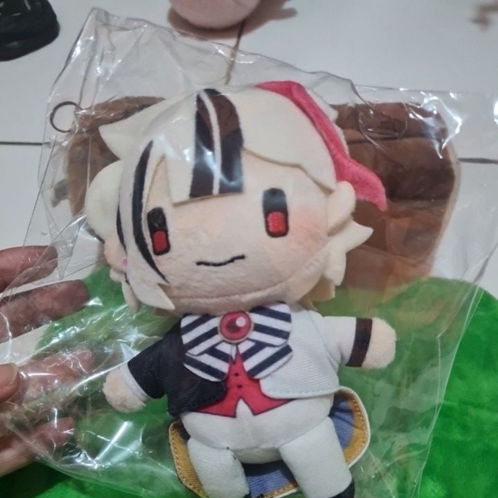 akuneko devil butler with black cat official merch