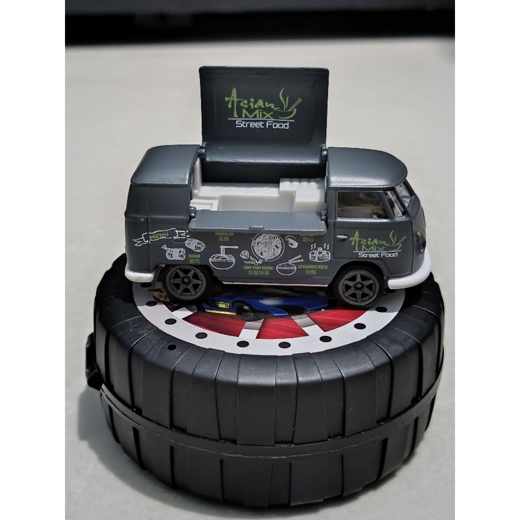 Mobil Mainan MAJORETTE POMADE VW T1 'STREET FOOD'