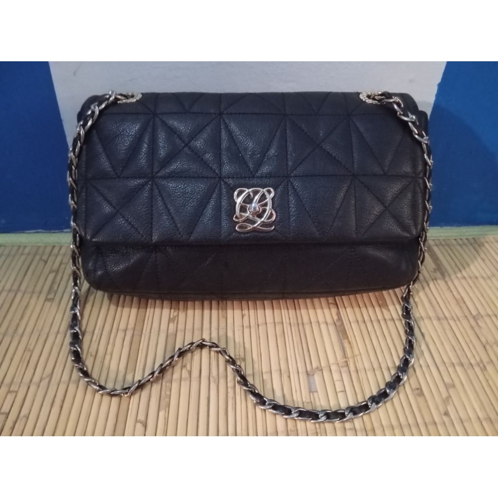 Preloved Sling Rantai Louis Quartoze