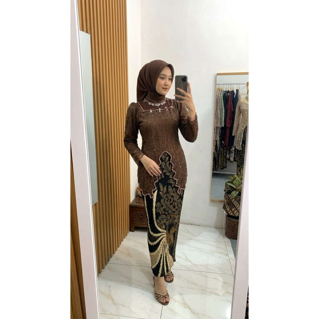 Kebaya Akita Tille Terbaru / kebaya internasional/ kebaya lamaran / kebaya wisuda