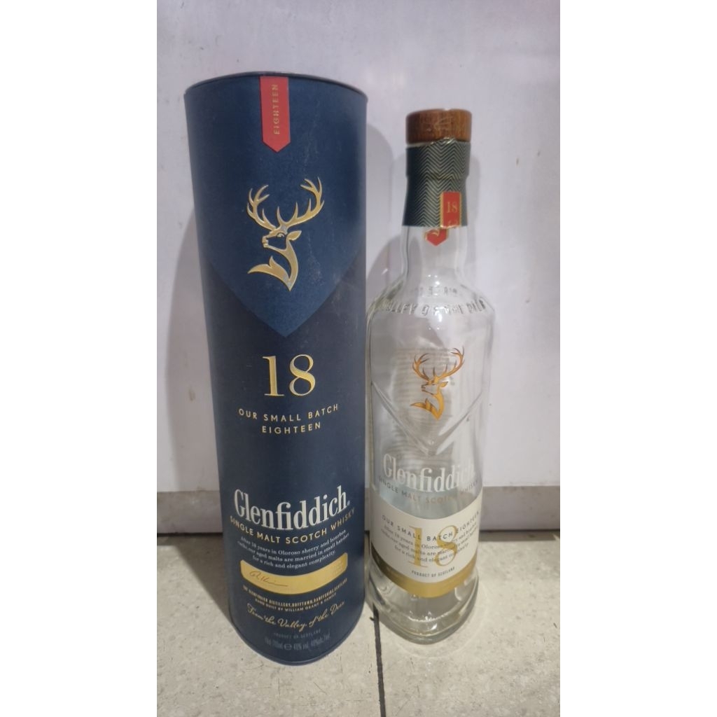 Botol bekas miras Glenfiddich 18YO 700 ml