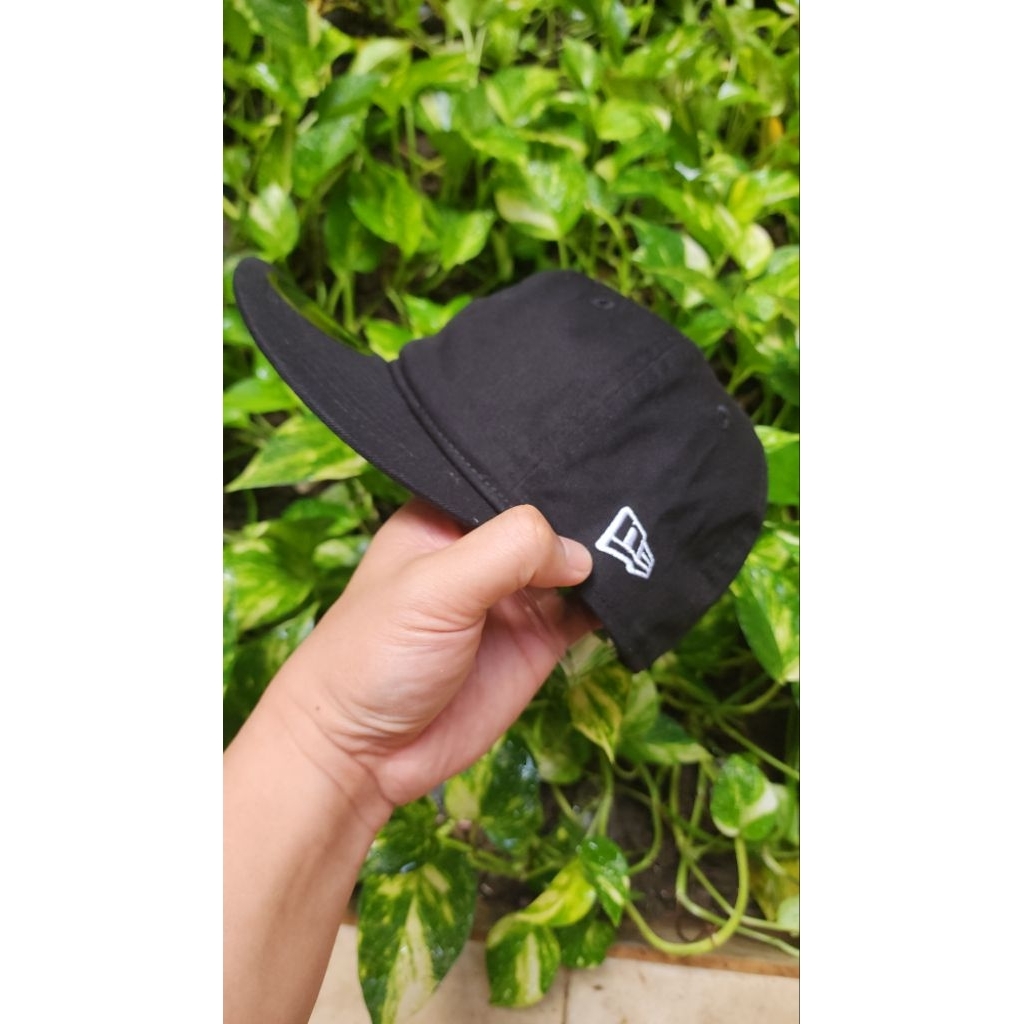 Topi Blank Cap ( retro crown ) - New Era 7 3/8 ORIGINAL