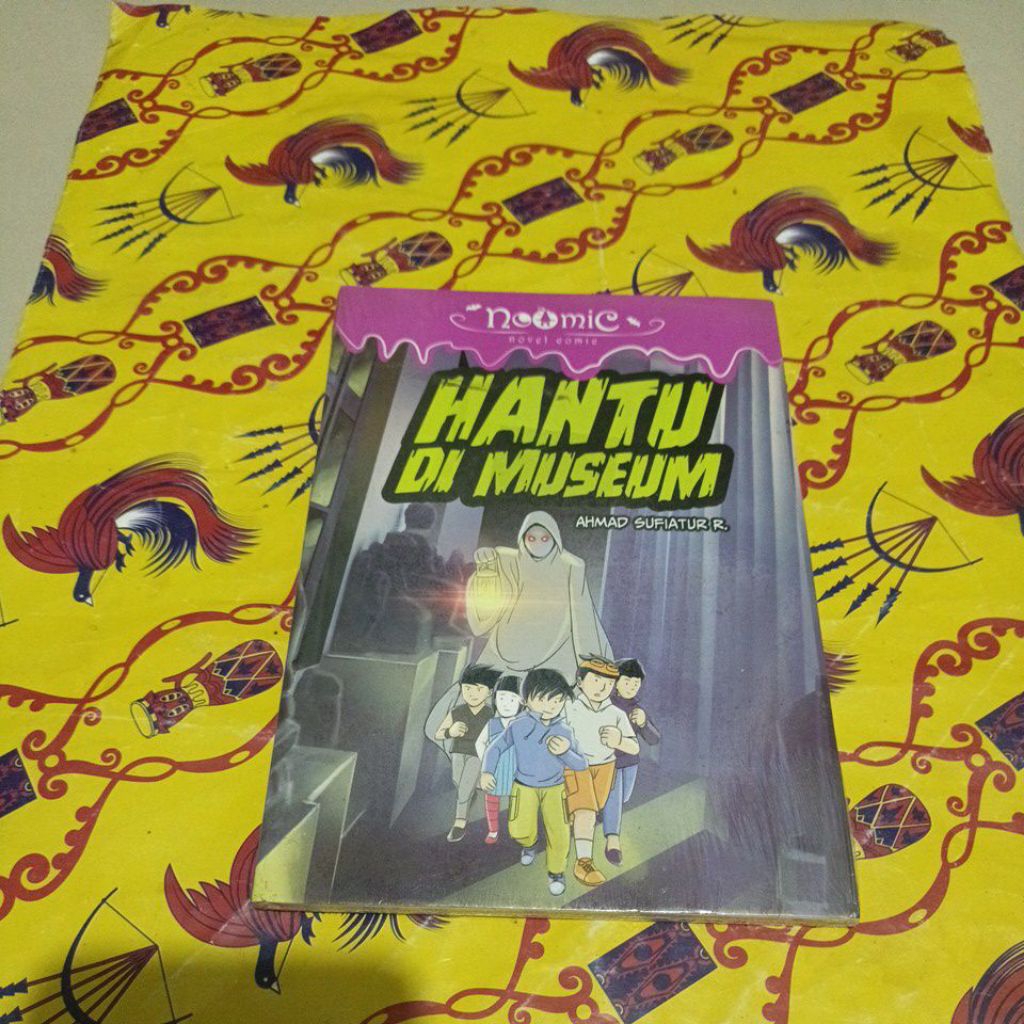 Buku Nomic , Novel Comic Anak - Hantu di Museum