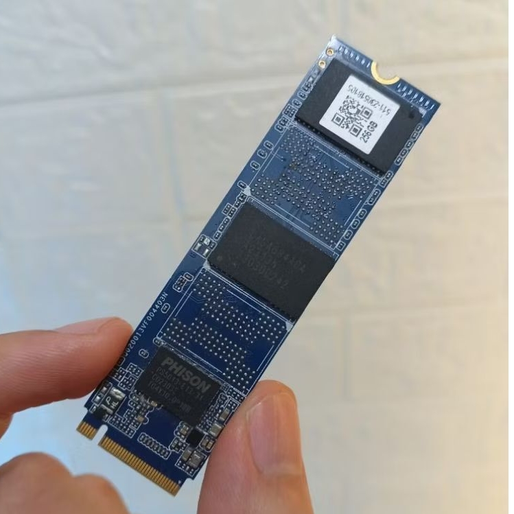 SSD NVME PHISON 256GB GEN 3X4 HEALTH 94%