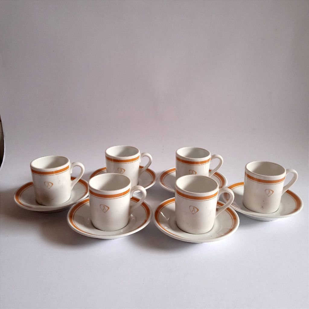 Antik Vintage Porselen 6 Set  Cangkir + Pisin Kopi  Marking BAUSCHER WEIDEN BAVARIA GERMANY Utuh Tua