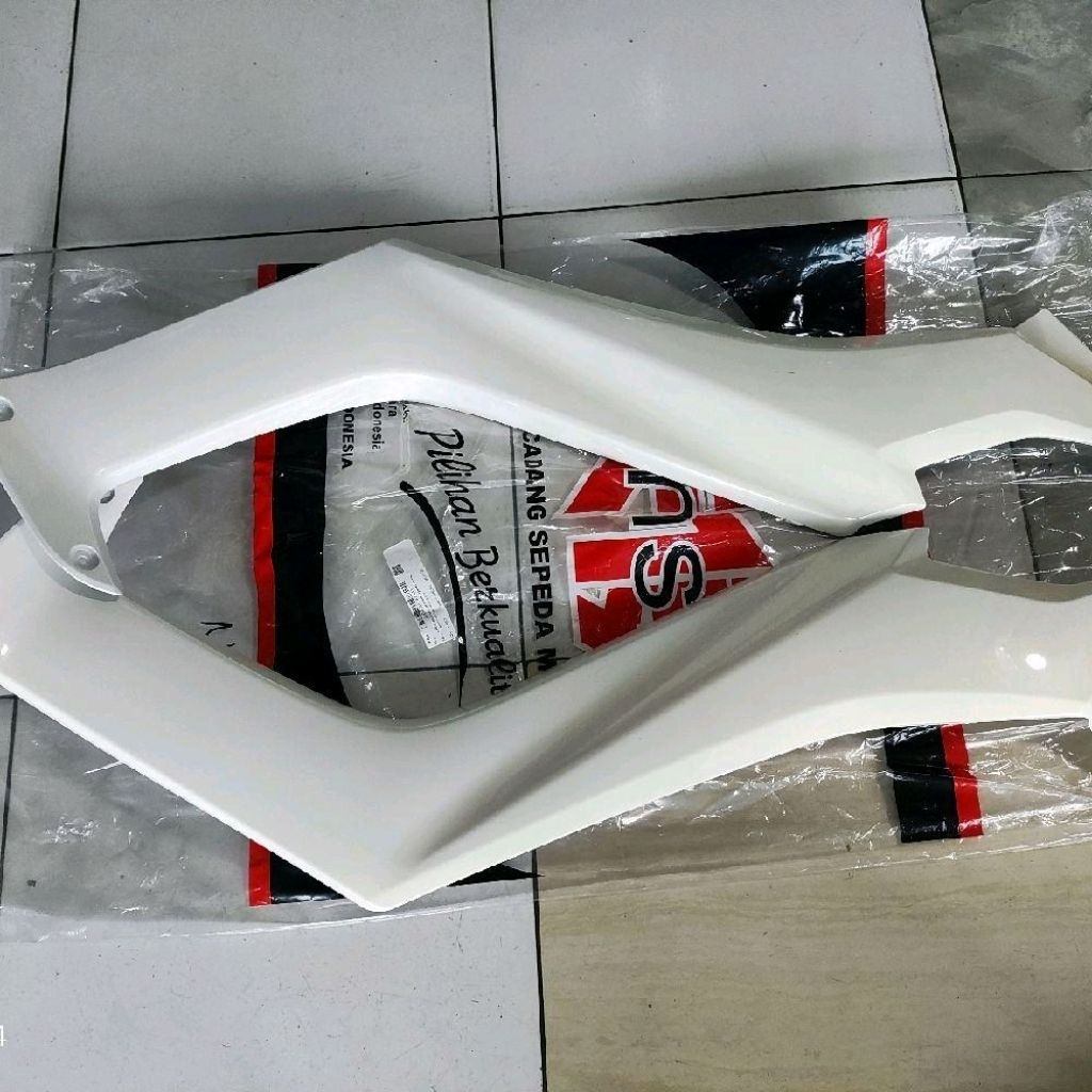 Delta Box Nmax Old 2015 2020 Hitam Putih
