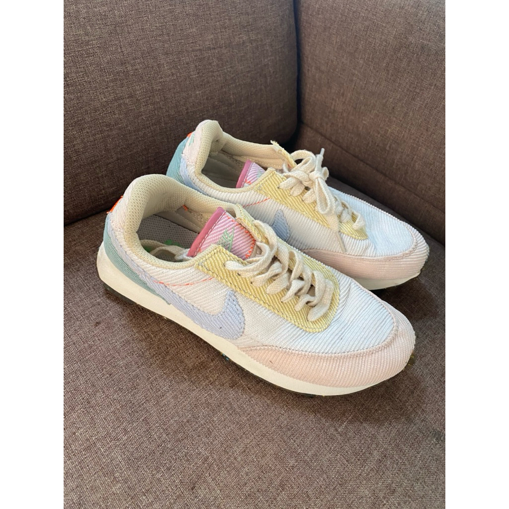 Nike Daybreak Corduray Pastel Size 40