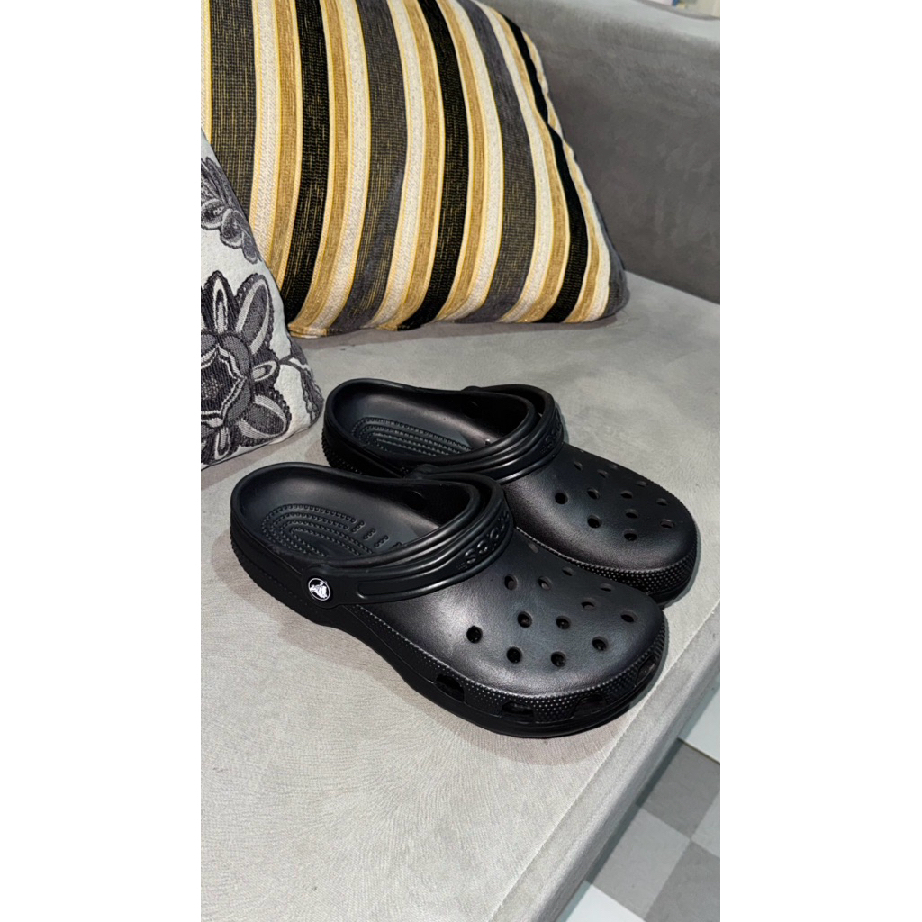crocs classic warna hitam original 100%
