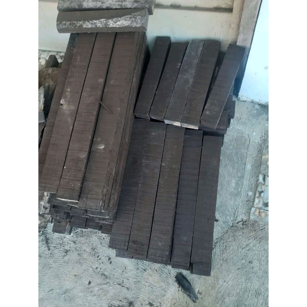balok kayu galih kelor hitam 60cm