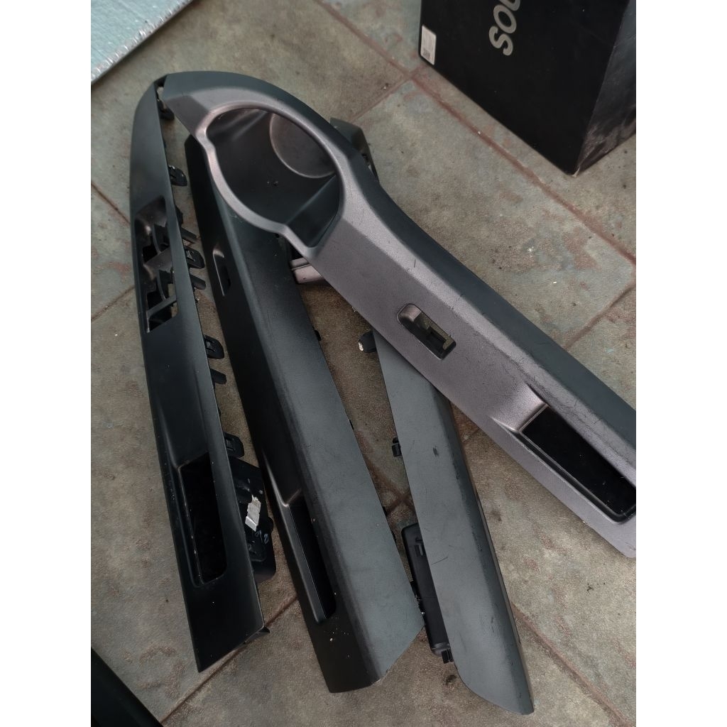 Cover Armrest Doortrim Calya Sigra