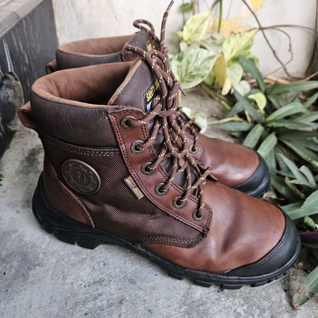 sepatu safety second safety jogger size 44(28,5cm)