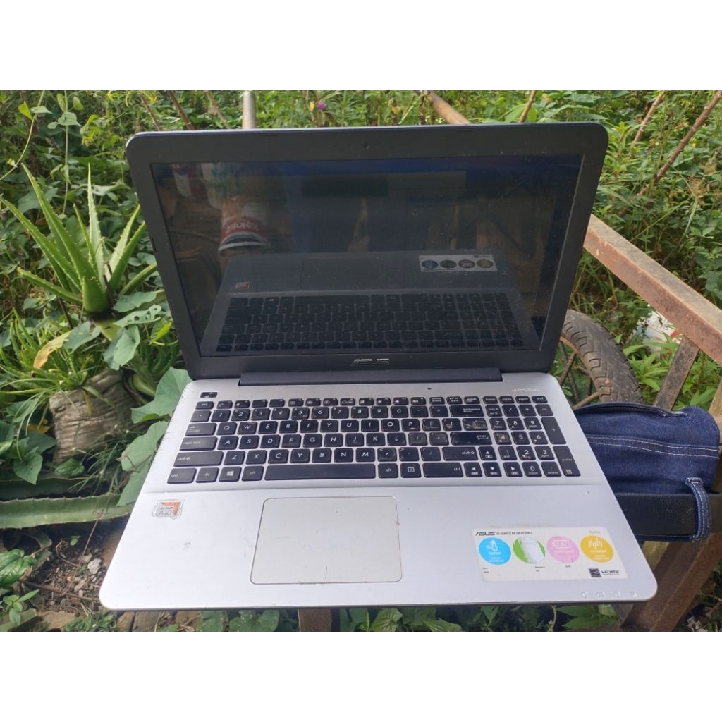 For Gaming & Desain Graphics Laptop Asus X555Q atau X555QA Processor AMD A10-9620P Vga Amd Radeon R5