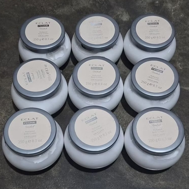 Eclat Femme Weekend Perfumed Body Cream Oriflame