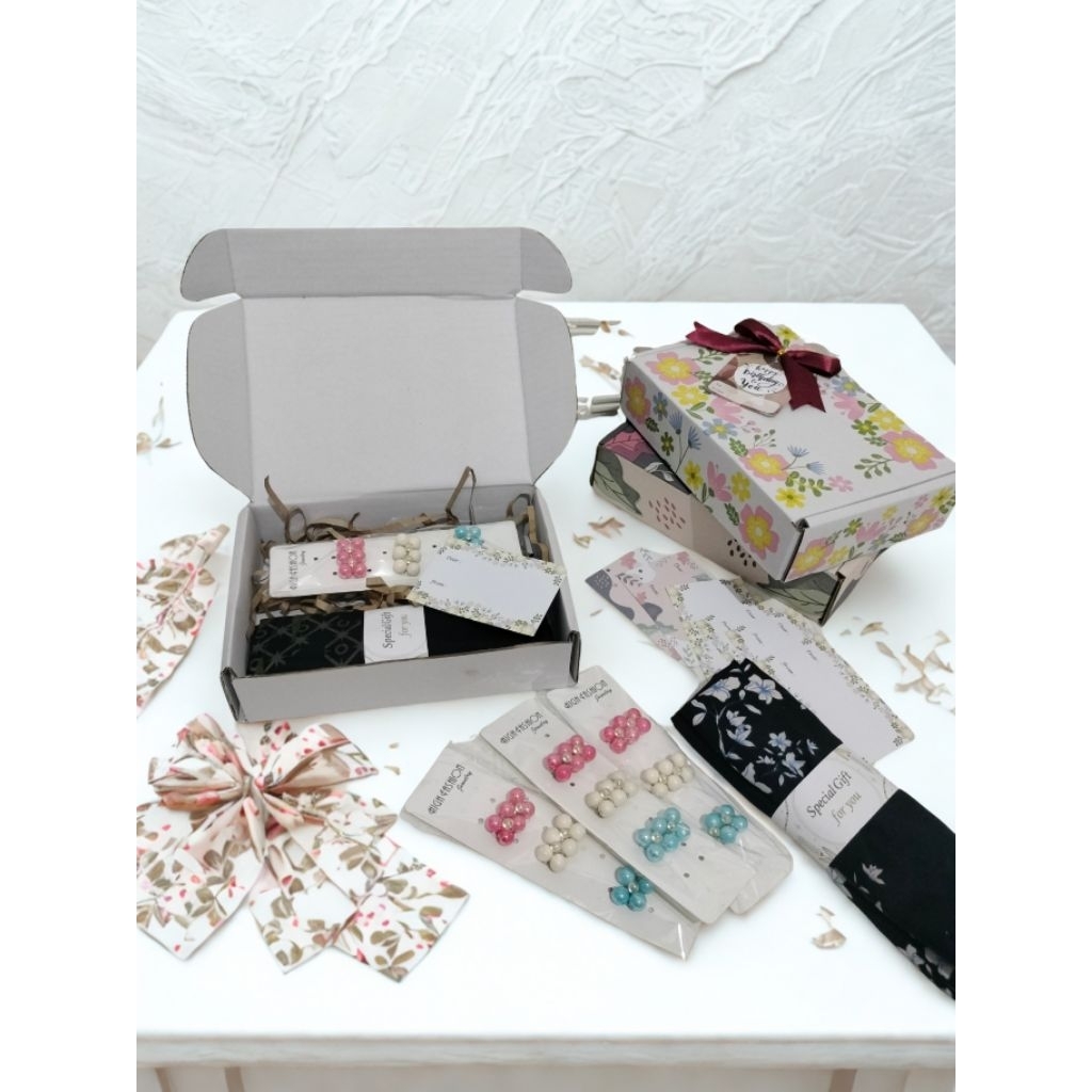 HAMPERS HIJAB VOAL   / HAMPERS GURU / HAMPERS WISUDA / HIJAB BOX