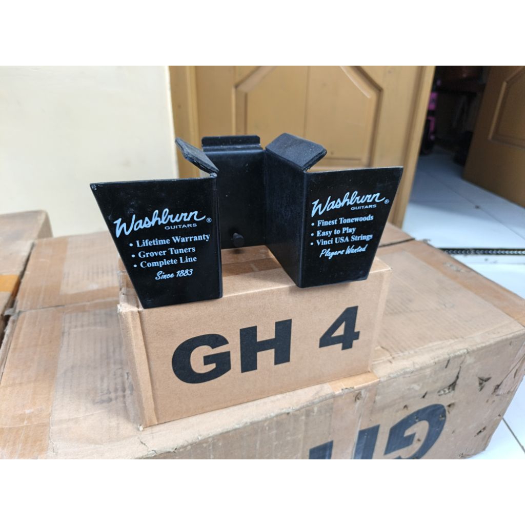 Washburn GH-4 Stand Gitar / Bass Gantung Dinding