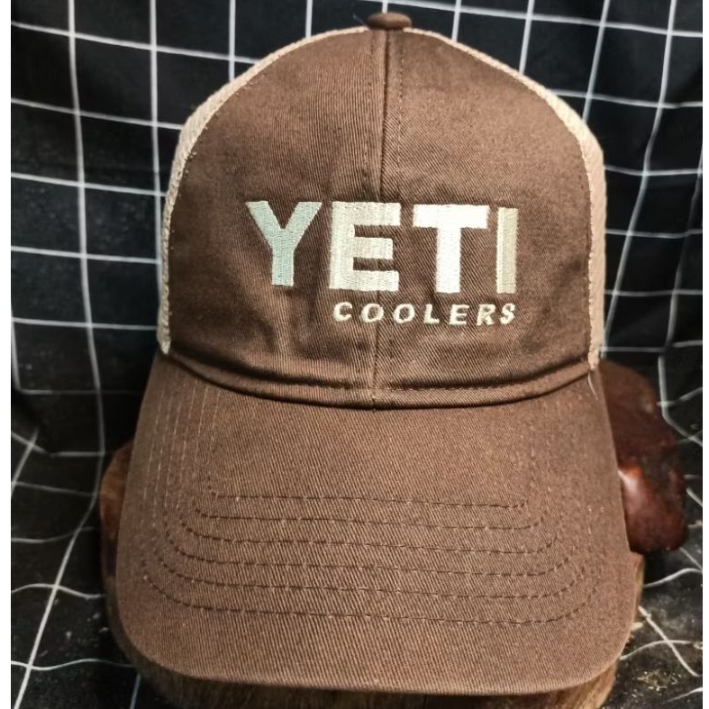 YETI Coolers-Trucker Outdoor-Brown-Dewasa