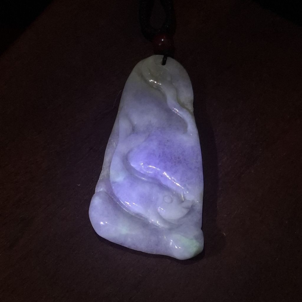 TuanNyonya Kalung Giok Ukir Lawas Burma Lavender Jadeite Fulushou