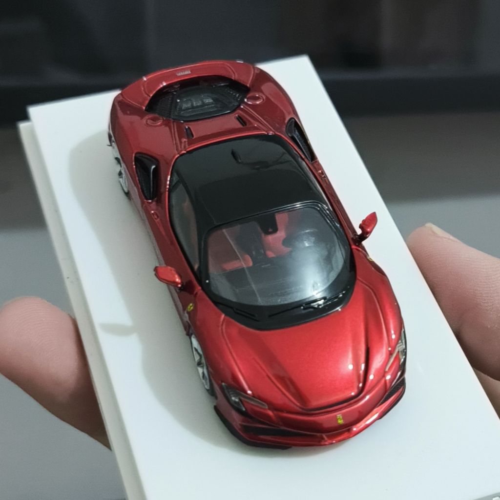 Solo Model 1:64 Ferrari SF90