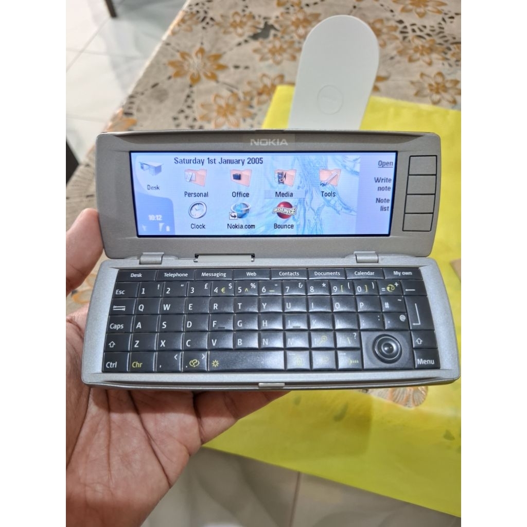 Nokia 9500 Communicator hp jadul hp lawas Nokia antik cocok untuk koleksi anda