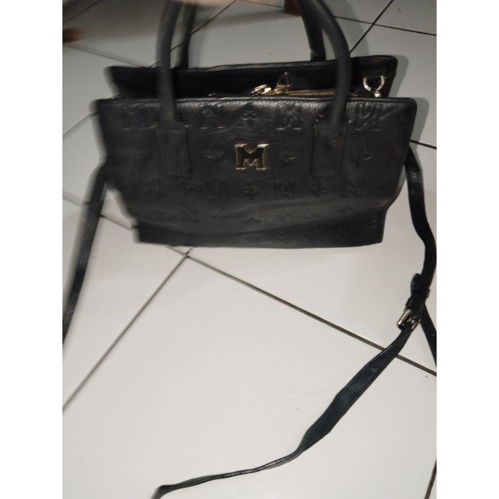 Sling Bag Metro City Preloved