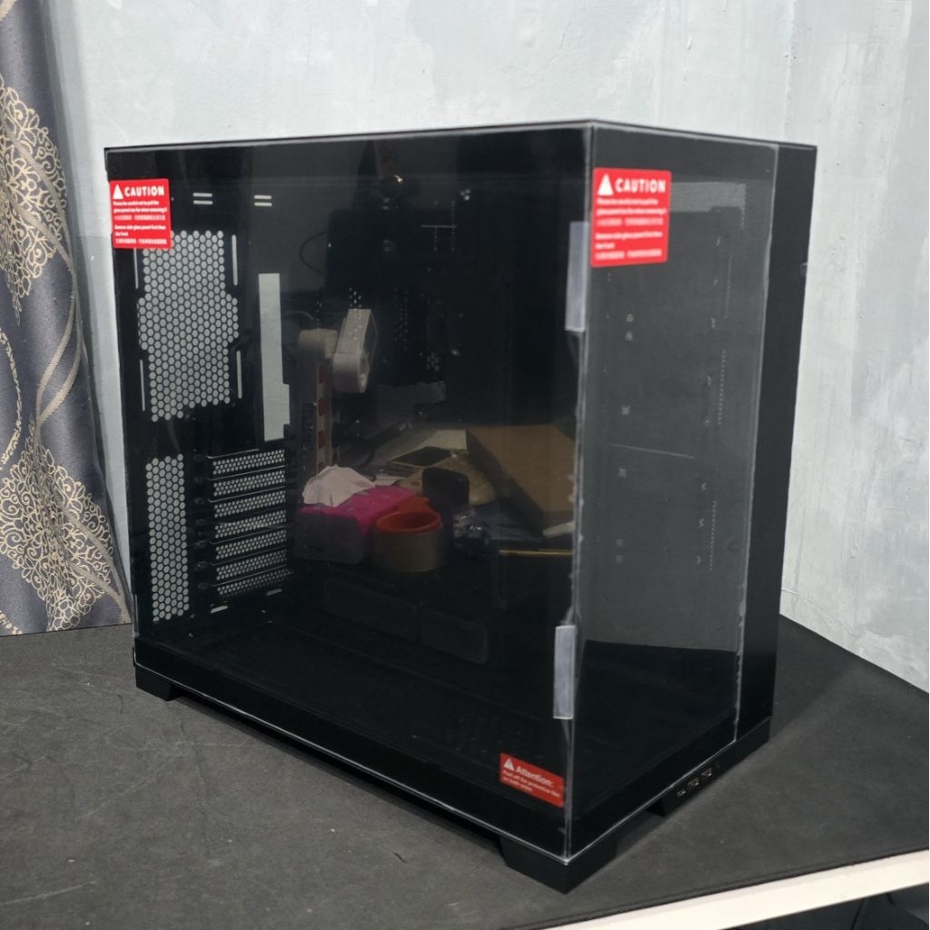 Lian Li Dynamic Evo RGB Black