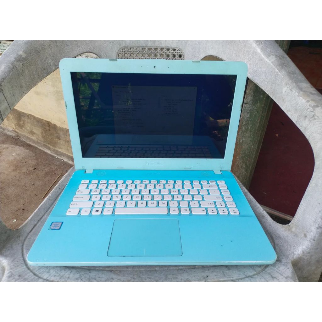 Laptop Asus X441U Processor intel Core i3-6006U