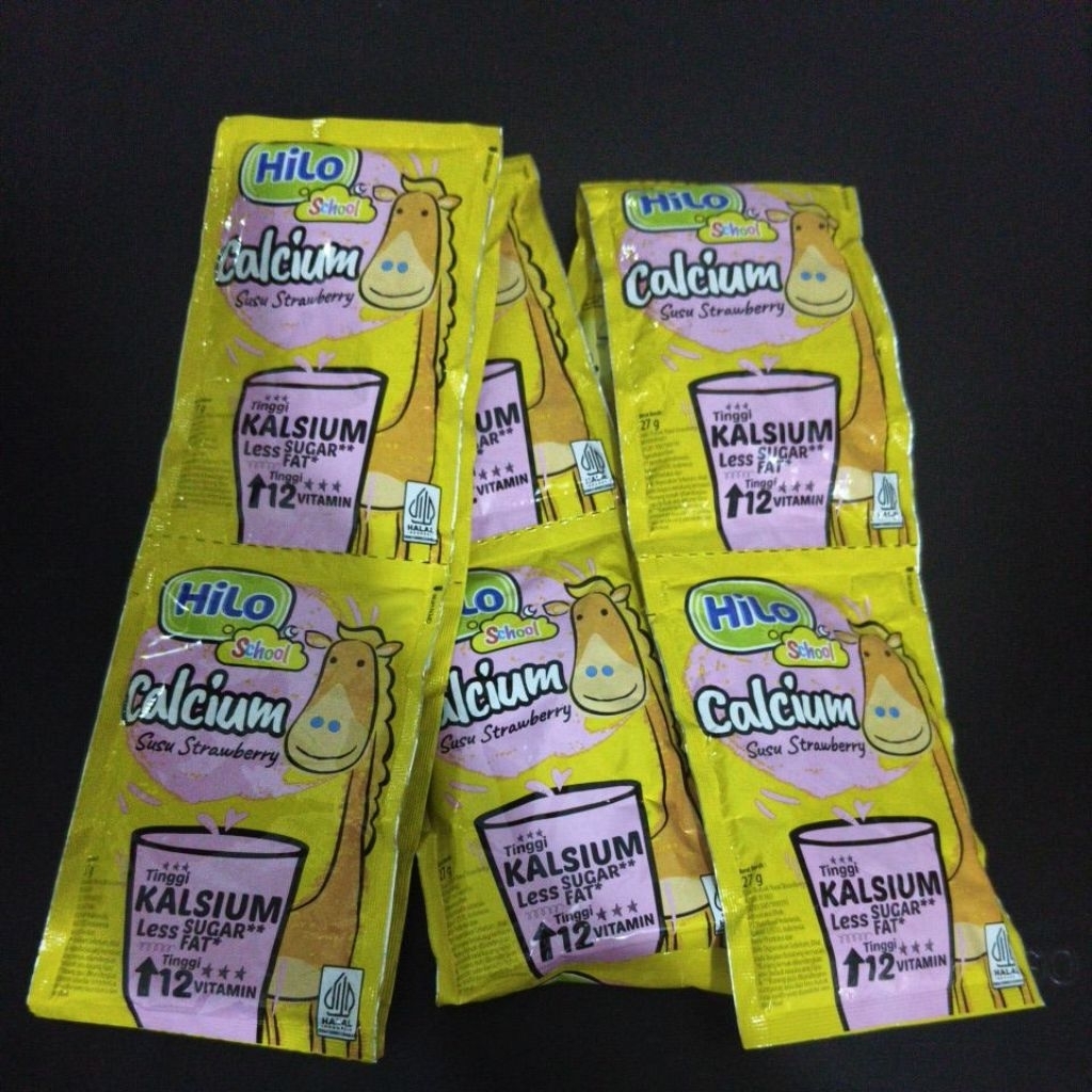HILO SCHOOL. STRAWBERRY RENCENG  10 SACHET