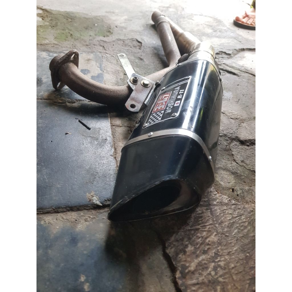 knalpot r11 bekas CBR 150