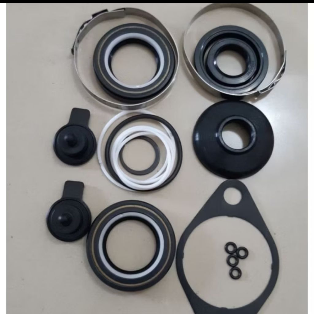 SEAL KIT POWER STEERING KIT KIJANG INNOVA 04445-0K100 ORIGINAL