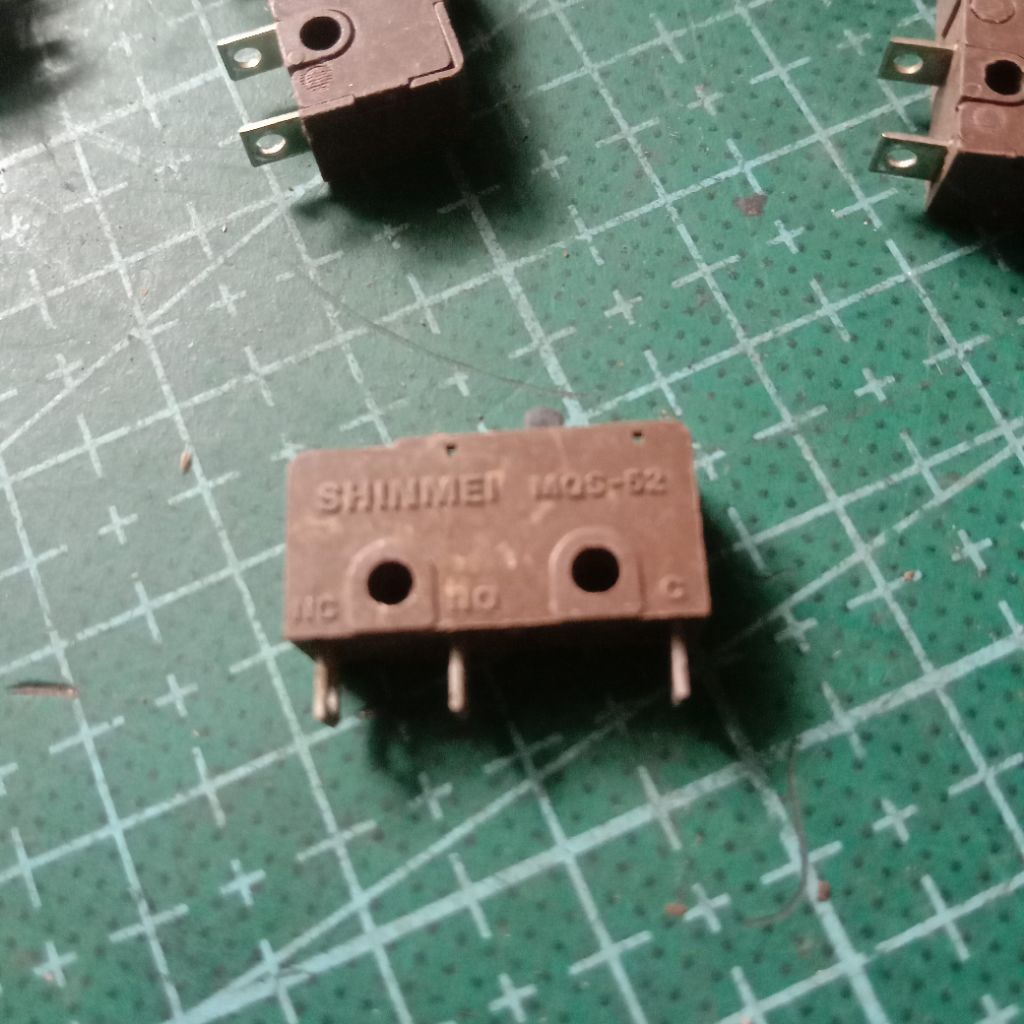 SAKLAR SWITCH SHINMEI MQS-52 3PIN MICRO SWITCH
