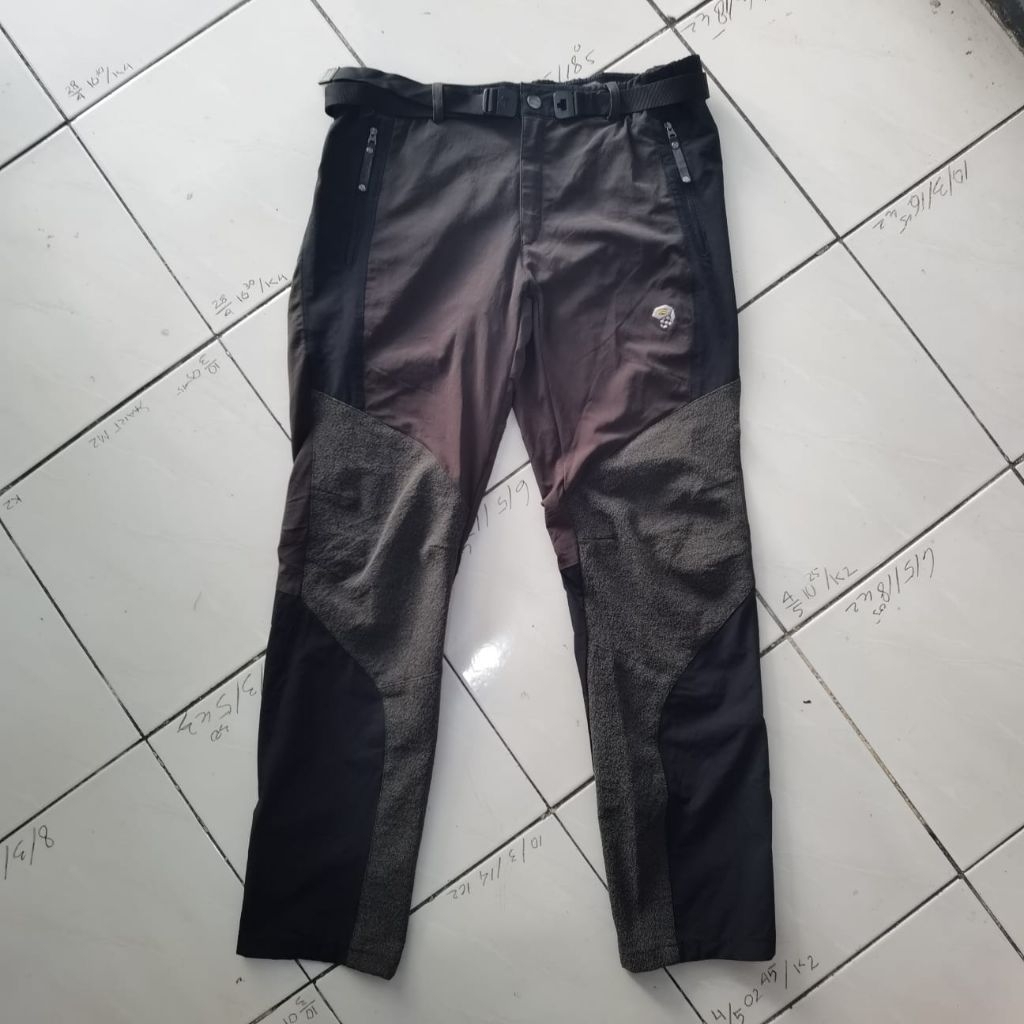 Celana Mountain Hardwear