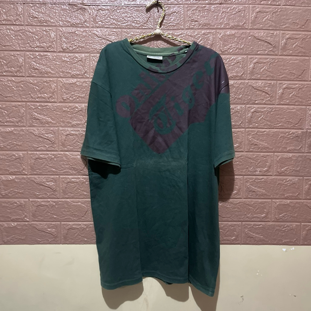 preloved kaos ONITSUKA TIGER ori