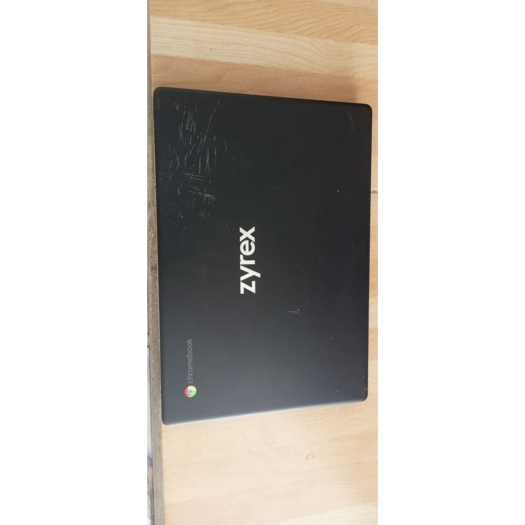 laptop Zyrex cb
