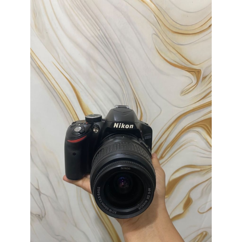 NIKON D3200 SECOND/KAMERA DSLR NIKON