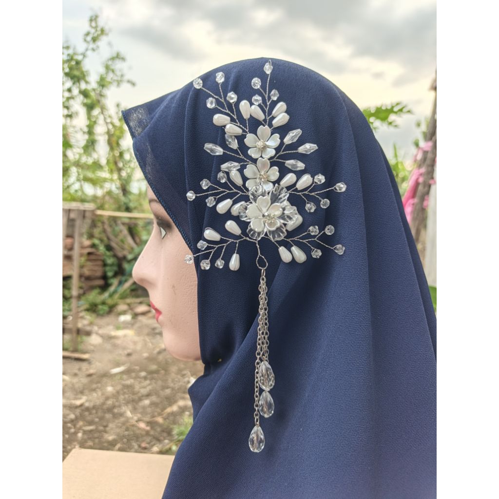 hiasan hijab bunga juntai
